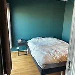 Beautiful Apartment Available For Ons!